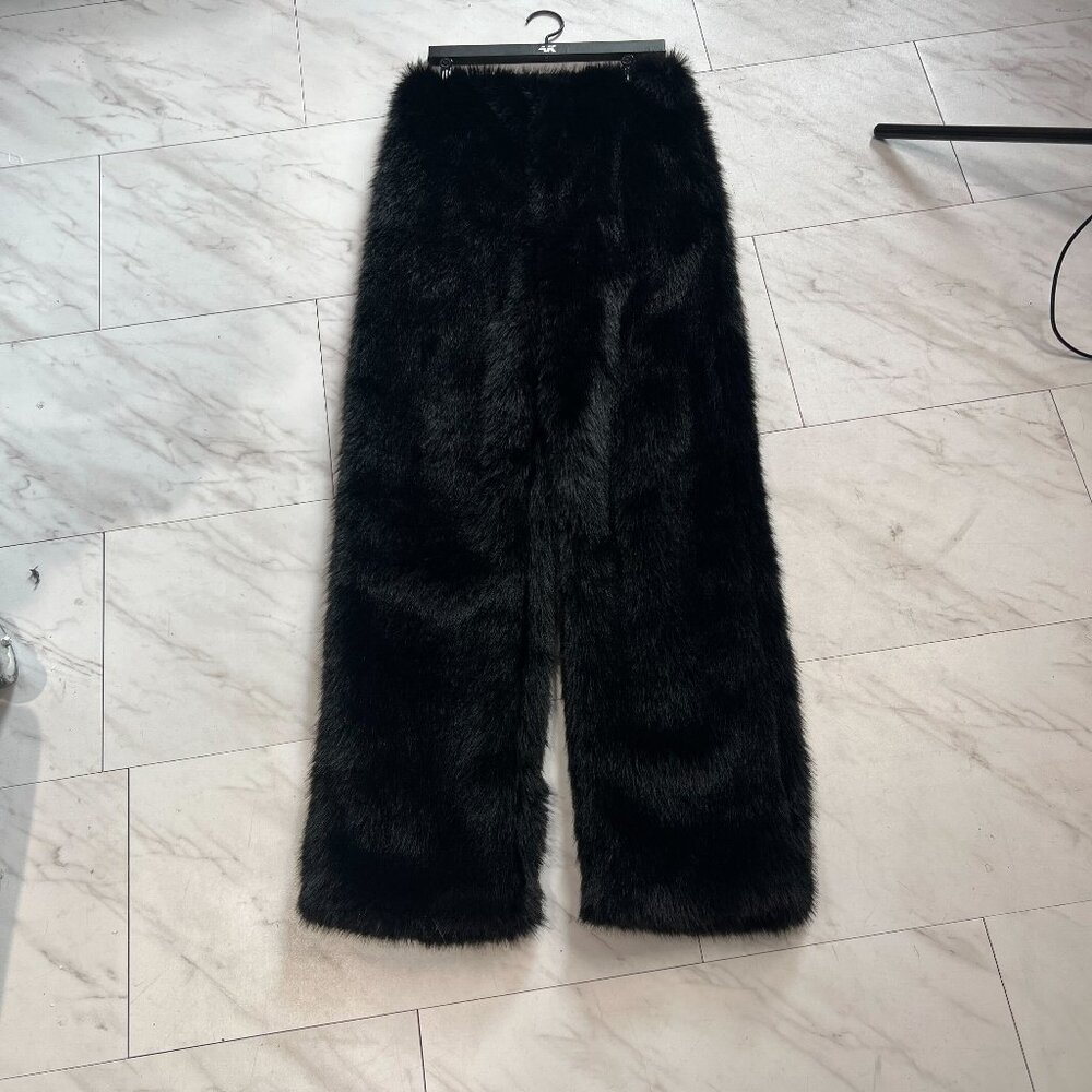 AKINGS Black Fur Pants (Size S)